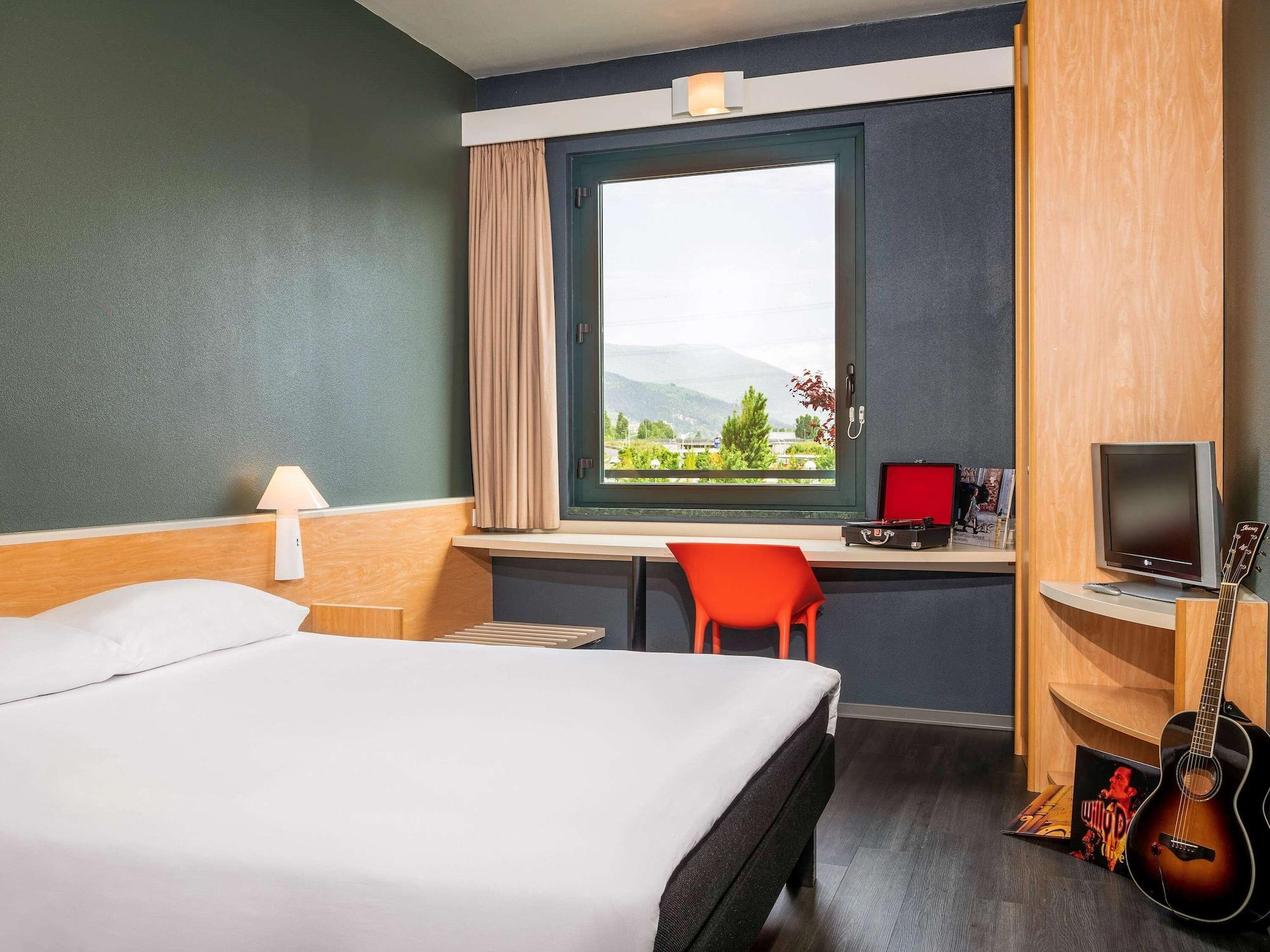 Hotel Ibis Firenze Prato Est Campi Bisenzio Exterior photo